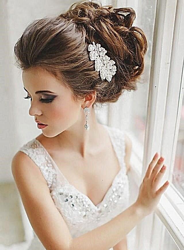 Gaya rambut perkahwinan yang paling cantik 2020-2021, idea-idea foto untuk gaya rambut pengantin perempuan
