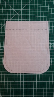 Lined patch pocket