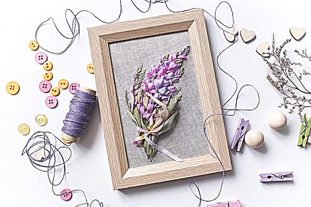 How to embroider a bouquet of flowers with ribbons
