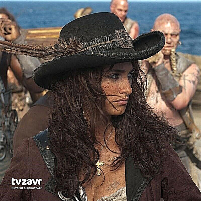 Имя британской актрисы из пиратов карибского моря. Пенелопа Крус пираты Карибского. Пенелопа Крус и Джек Воробей.