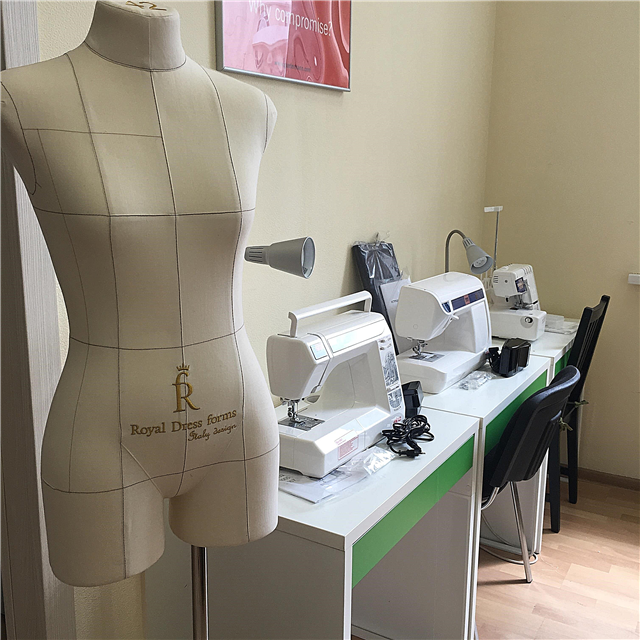 Elfort Company equipa nueva clase de costura en la Academia Burda
