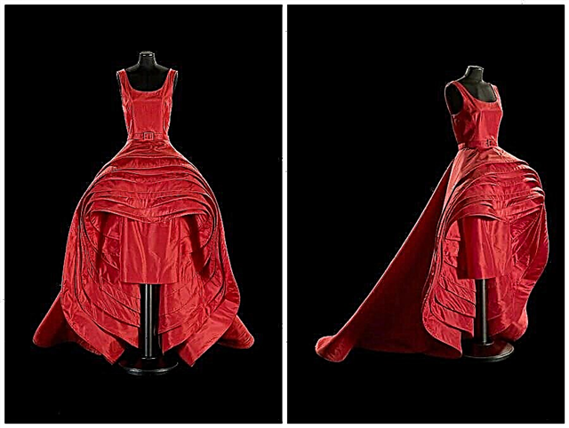 I am a legend: Roberto Cappucci's Nine Skirts Dress